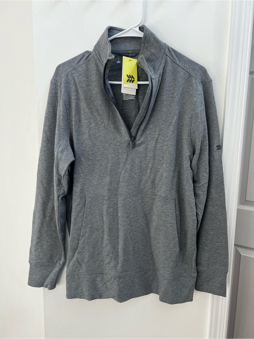 NWT All In Motion Men’s Grey Quarter Zip Pullover Size Small